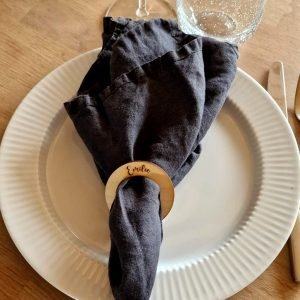 Servietring i træ - Cirkel med navn